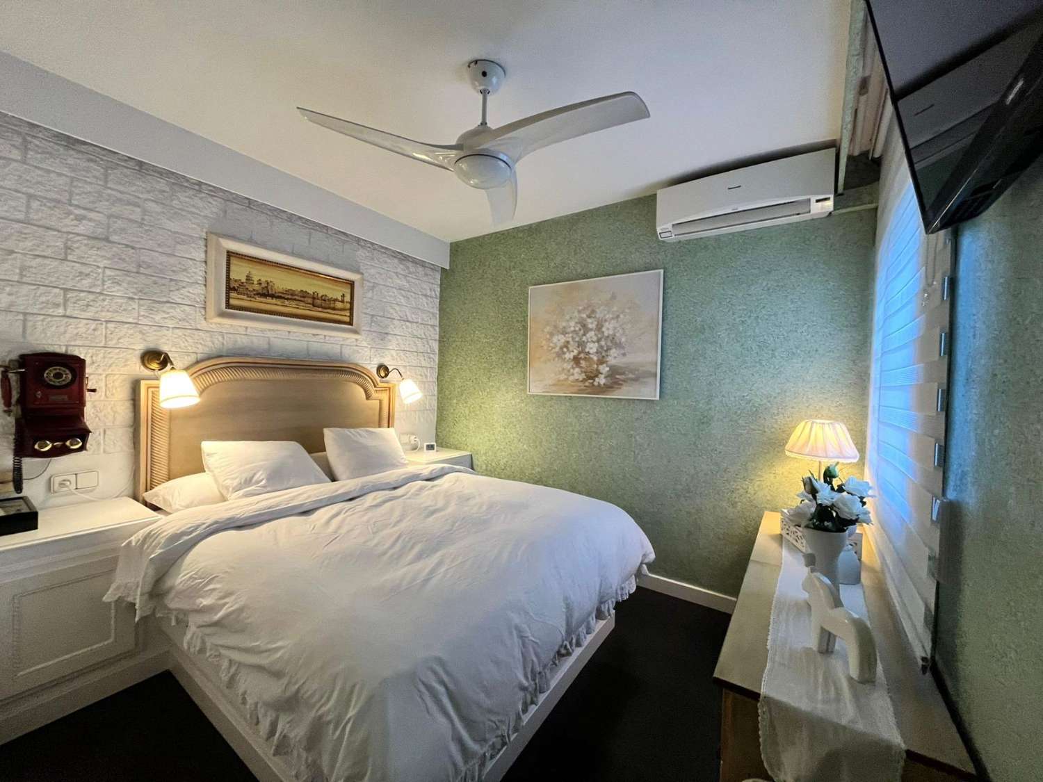 ÁTICO ESPACIOSO CON TERRAZA EN EL CENTRO DE TORREVIEJA