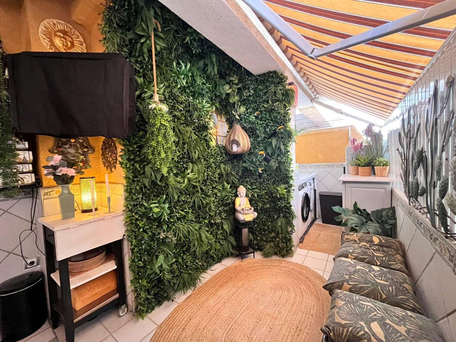 ÁTICO ESPACIOSO CON TERRAZA EN EL CENTRO DE TORREVIEJA