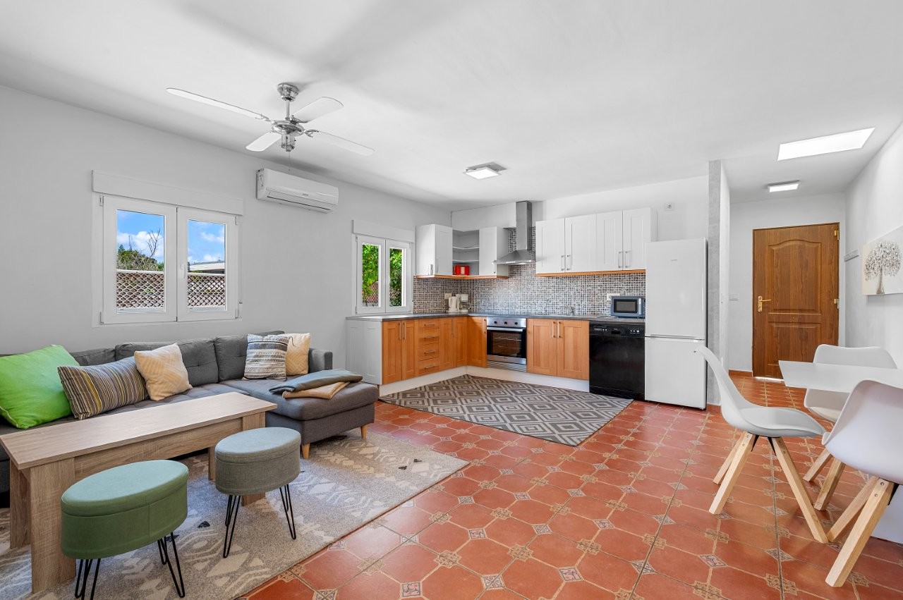 CALIDAD DE CONSTRUCCIÓN SUIZA CON ESTILO ESCANDINAVO – VILLA EXCLUSIVA EN CIUDAD QUESADA