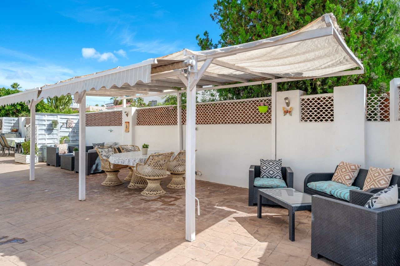 CALIDAD DE CONSTRUCCIÓN SUIZA CON ESTILO ESCANDINAVO – VILLA EXCLUSIVA EN CIUDAD QUESADA