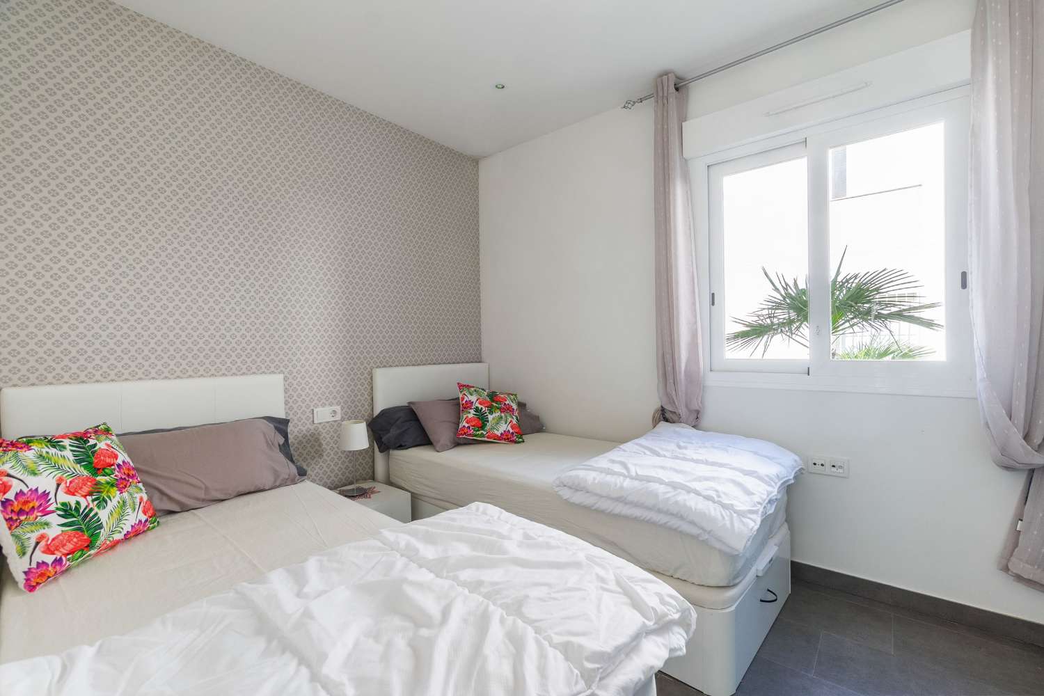 APARTAMENTO IMPECABLE EN SOLPARK – AGUAS NUEVAS (SECTOR 25), LUZ Y CONFORT TODO EL AÑO