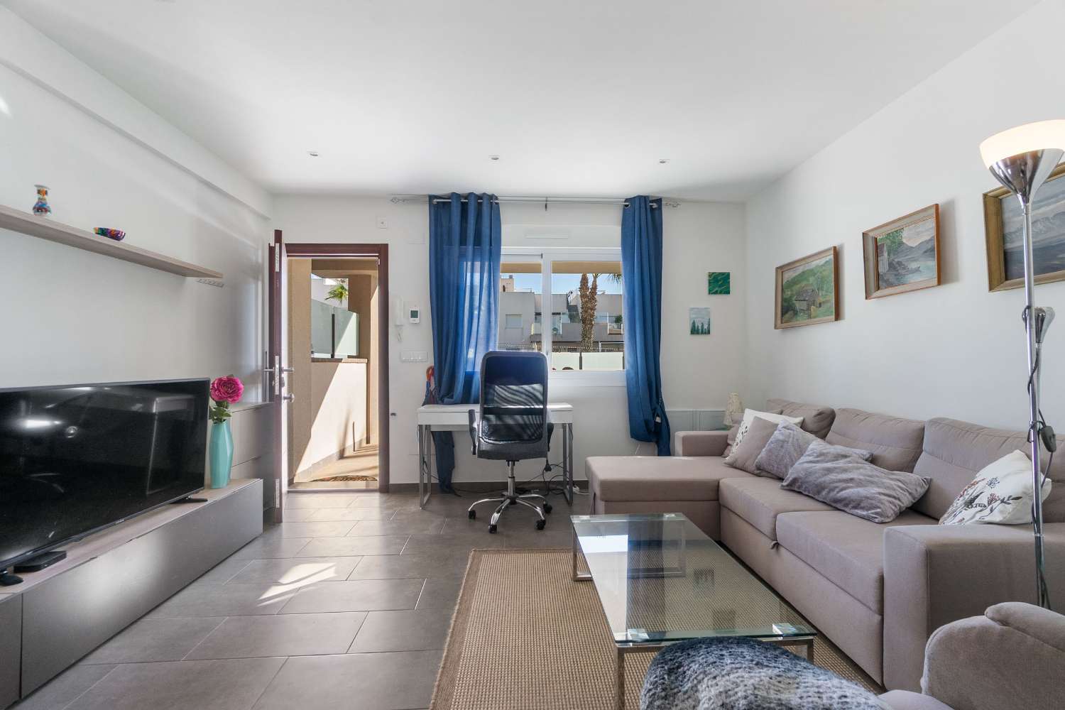 APARTAMENTO IMPECABLE EN SOLPARK – AGUAS NUEVAS (SECTOR 25), LUZ Y CONFORT TODO EL AÑO