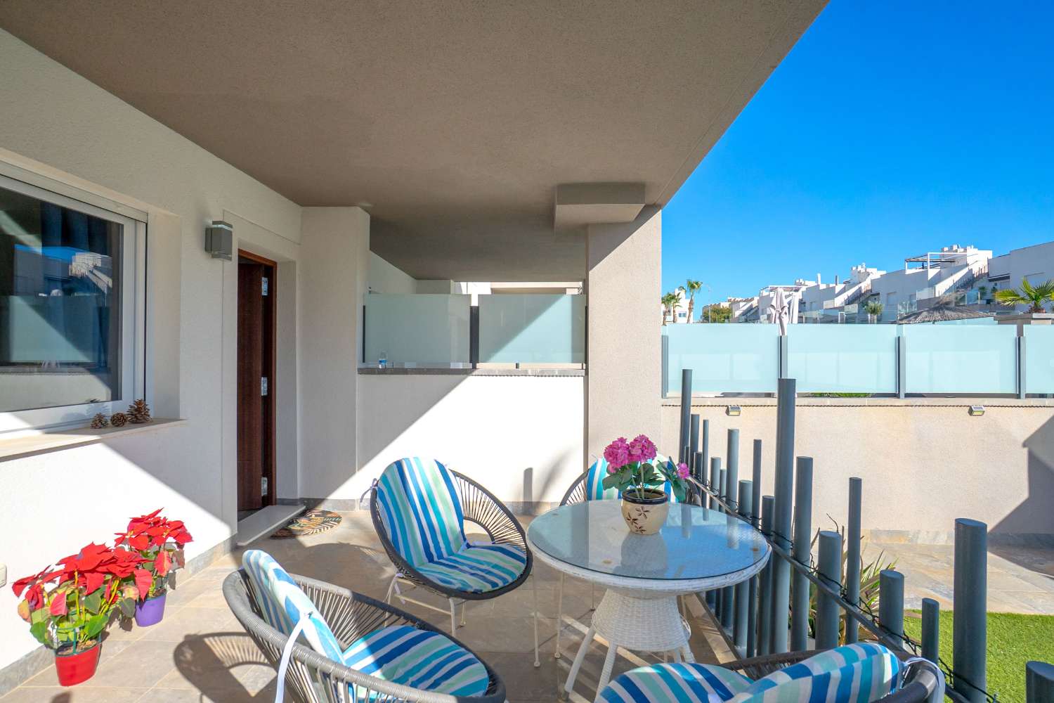 APARTAMENTO IMPECABLE EN SOLPARK – AGUAS NUEVAS (SECTOR 25), LUZ Y CONFORT TODO EL AÑO