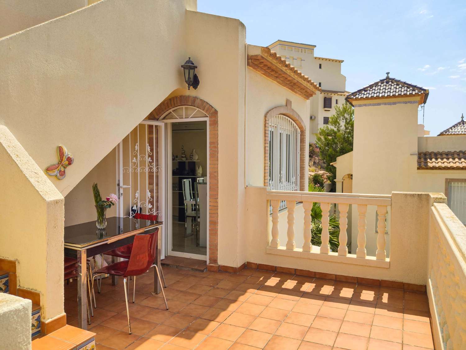 VILLA CON PISCINA Y VISTAS AL MAR EN LAS RAMBLAS, ORIHUELA COSTA