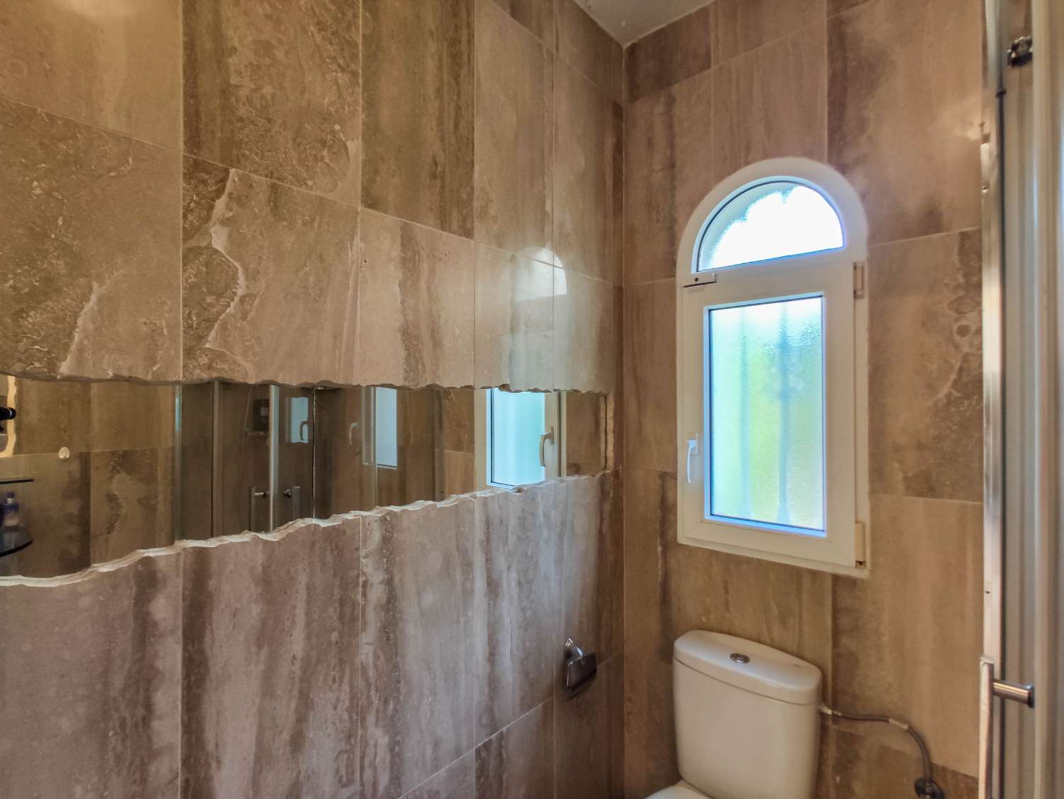 VILLA CON PISCINA Y VISTAS AL MAR EN LAS RAMBLAS, ORIHUELA COSTA