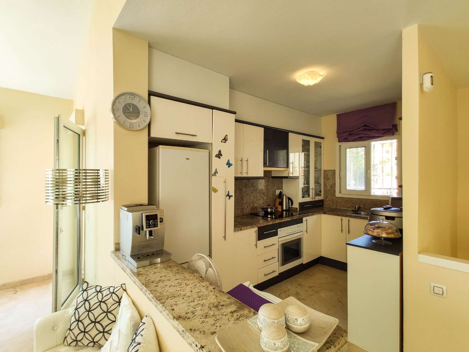 VILLA CON PISCINA Y VISTAS AL MAR EN LAS RAMBLAS, ORIHUELA COSTA