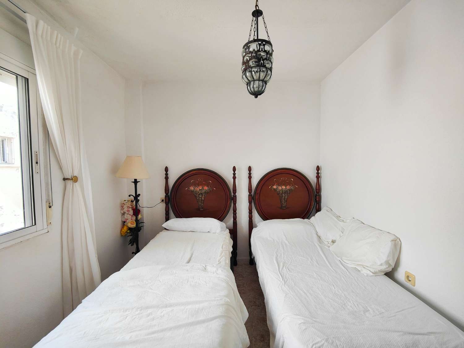 BUNGALOW EN PLANTA ALTA CON SOLÁRIUM PRIVADO EN LOS ALTOS – Torrevieja