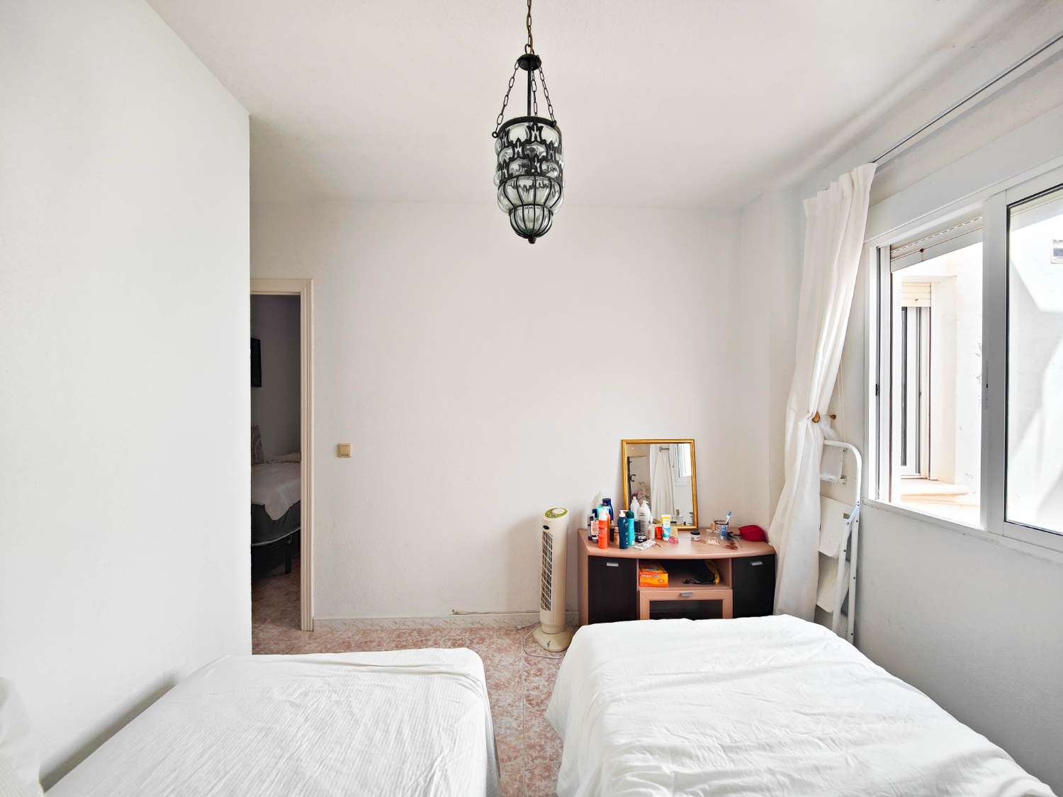 BUNGALOW EN PLANTA ALTA CON SOLÁRIUM PRIVADO EN LOS ALTOS – Torrevieja