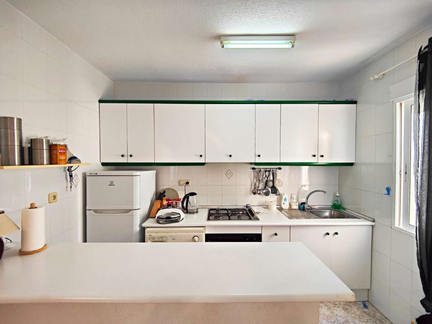 BUNGALOW EN PLANTA ALTA CON SOLÁRIUM PRIVADO EN LOS ALTOS – Torrevieja