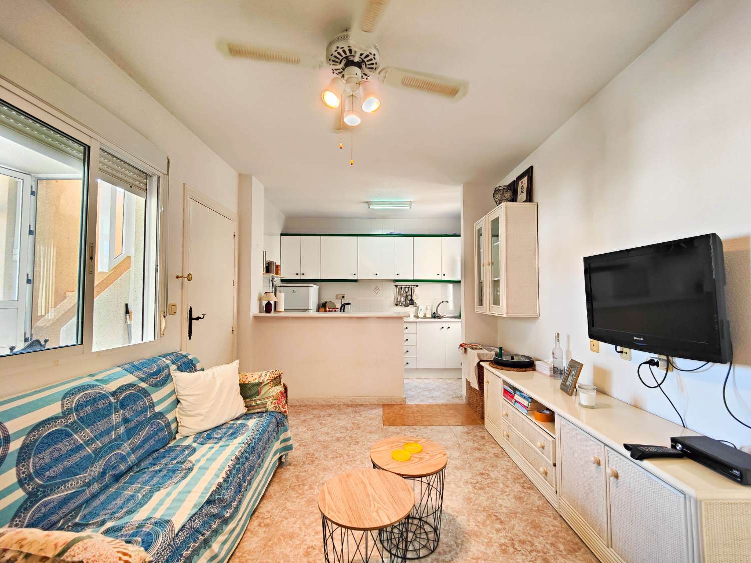 BUNGALOW EN PLANTA ALTA CON SOLÁRIUM PRIVADO EN LOS ALTOS – Torrevieja