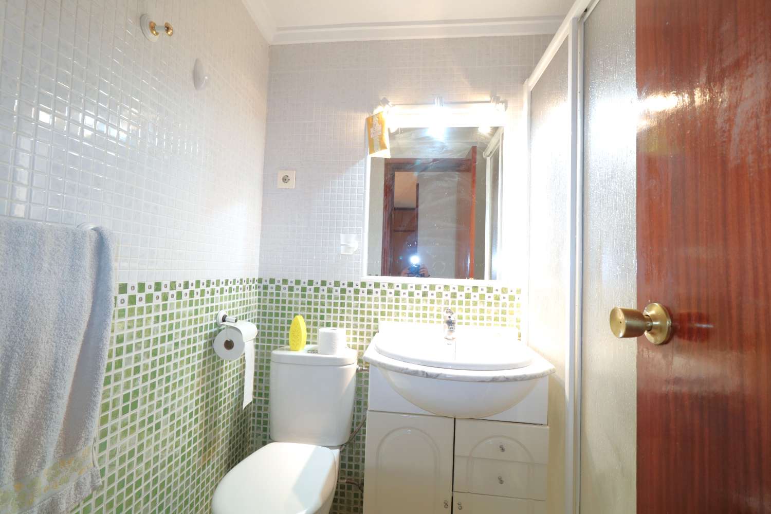 AMPLIO APARTAMENTO CON TERRAZA Y VISTAS AL MAR EN PLAYA DE LOS NÁUFRAGOS – TORREVIEJA