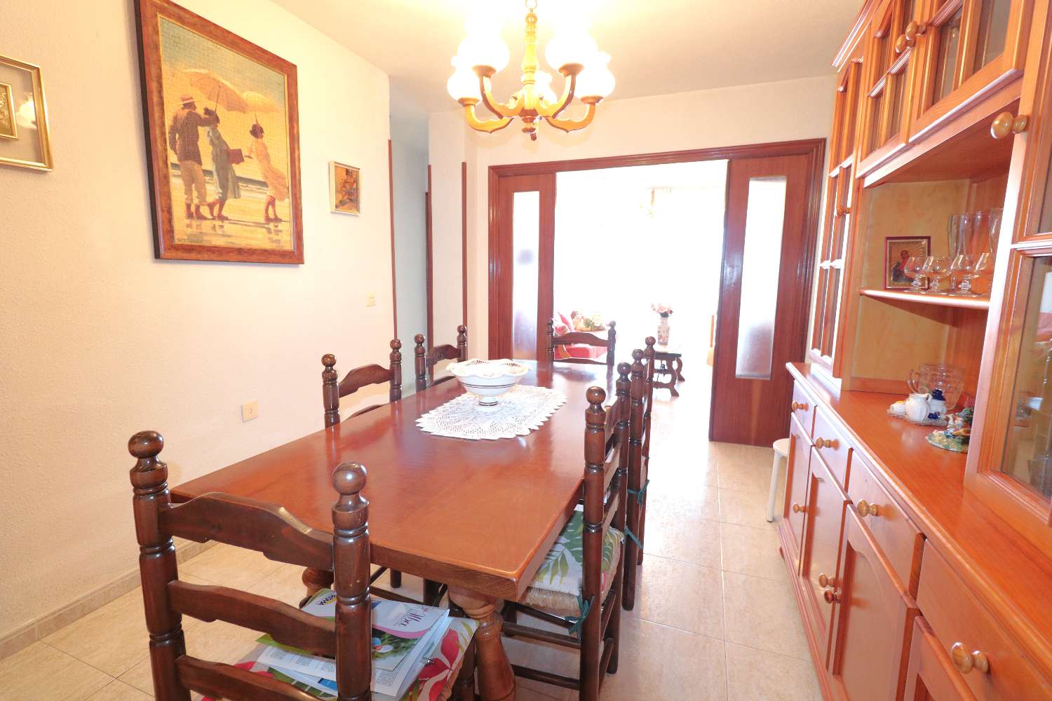 AMPLIO APARTAMENTO CON TERRAZA Y VISTAS AL MAR EN PLAYA DE LOS NÁUFRAGOS – TORREVIEJA