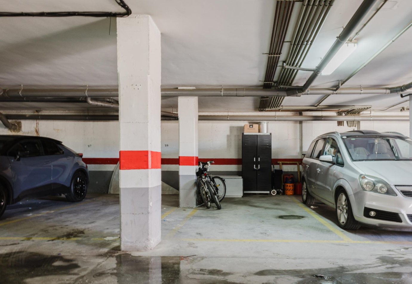 SVĚTLÝ PENTHOUSE SE 4 LOŽNICEMI, SOLÁRIEM A GARÁŽÍ V SAN MIGUEL DE SALINAS