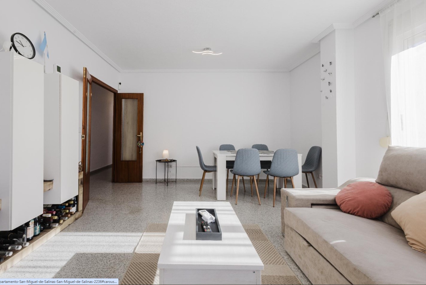 SVĚTLÝ PENTHOUSE SE 4 LOŽNICEMI, SOLÁRIEM A GARÁŽÍ V SAN MIGUEL DE SALINAS