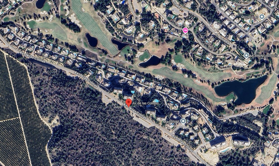 شقة حصرية مع شقة شمسحة خاصة، ومسبح، وإطلالات بانورامية على البحر في تلال الغولف