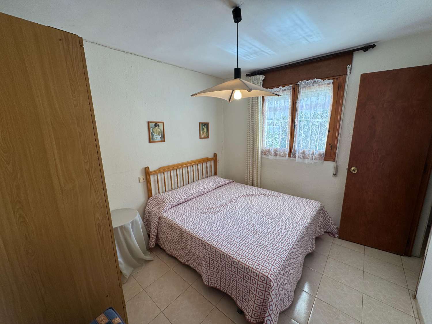 TOWNHOUSE IN LOS BALCONES – PRIVATE GARAGE, SOUTH FACING AND READY TO MOVE INTO