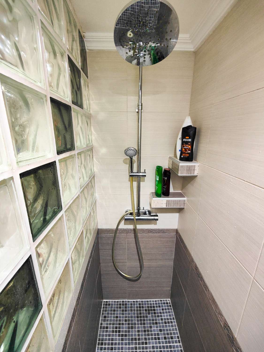 APARTAMENTO EN PRIMERA LÍNEA DE PLAYA EN LA MATA, ORIENTACIÓN SUR, GRAN TERRAZA Y RESIDENCIAL CON PISCINA