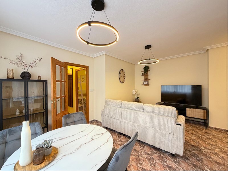 APARTAMENTO REFORMADO A 200 METROS DE LA PLAYA DE LOS LOCOS CON TERRAZA Y JUNTO A PARQUE – EDIFICIO DE ALTA CALIDAD