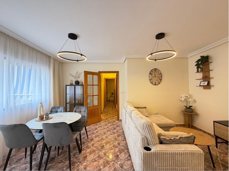 APARTAMENTO REFORMADO A 200 METROS DE LA PLAYA DE LOS LOCOS CON TERRAZA Y JUNTO A PARQUE – EDIFICIO DE ALTA CALIDAD