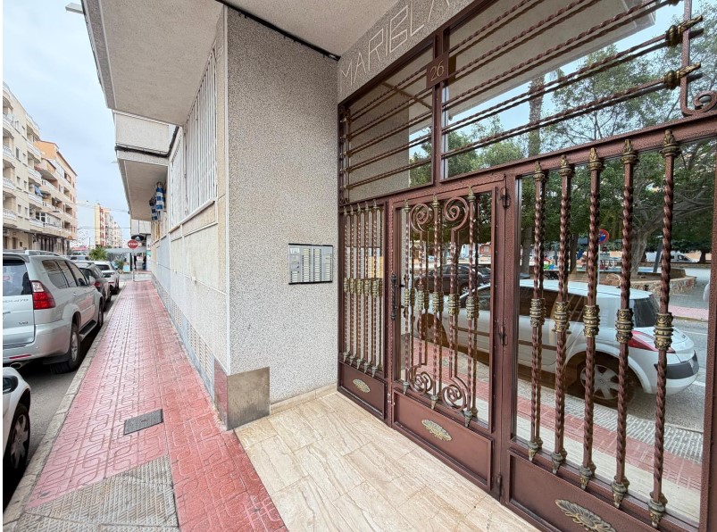 APARTAMENTO REFORMADO A 200 METROS DE LA PLAYA DE LOS LOCOS CON TERRAZA Y JUNTO A PARQUE – EDIFICIO DE ALTA CALIDAD