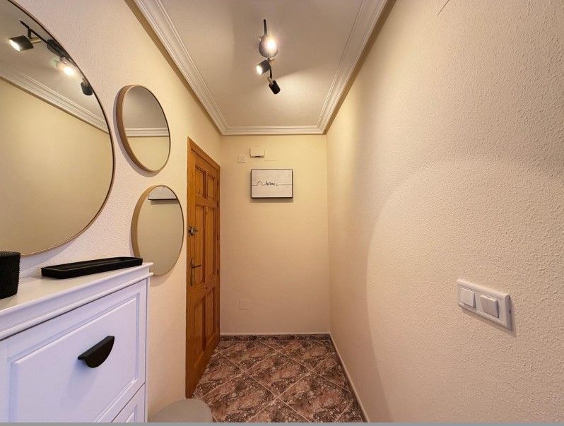 APARTAMENTO REFORMADO A 200 METROS DE LA PLAYA DE LOS LOCOS CON TERRAZA Y JUNTO A PARQUE – EDIFICIO DE ALTA CALIDAD