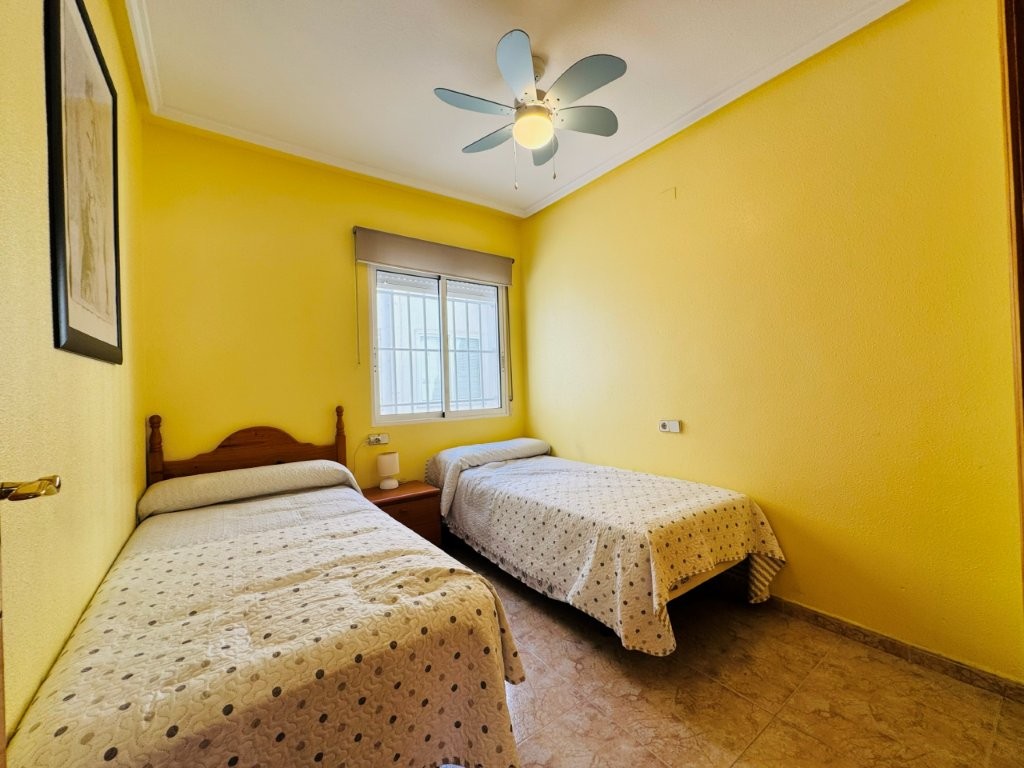APARTAMENTO EN URBANIZACIÓN TORREVISTA PLAYA A 200 METROS DE LA PLAYA EN LA MATA