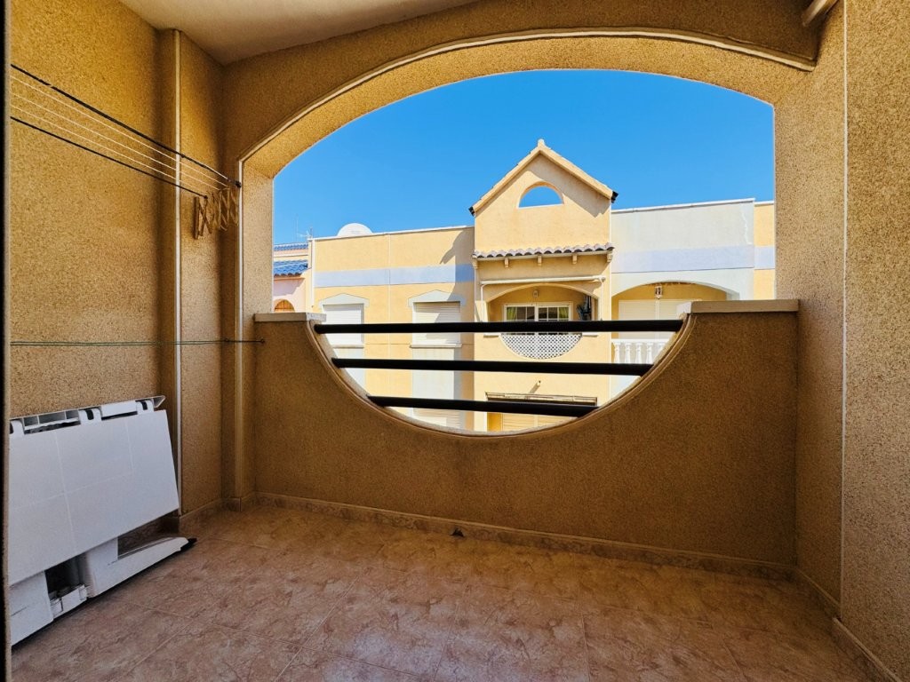 APARTAMENTO EN URBANIZACIÓN TORREVISTA PLAYA A 200 METROS DE LA PLAYA EN LA MATA
