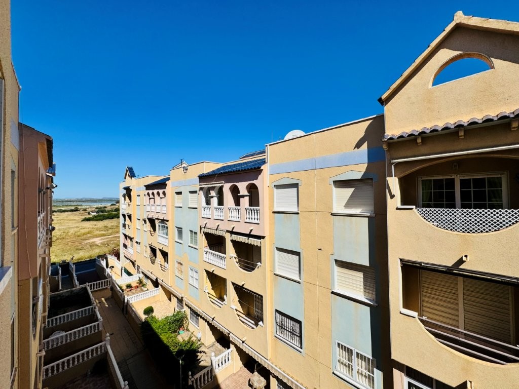 APARTAMENTO EN URBANIZACIÓN TORREVISTA PLAYA A 200 METROS DE LA PLAYA EN LA MATA
