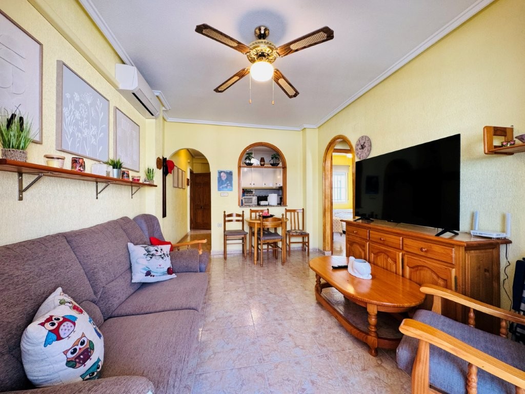 APARTAMENTO EN URBANIZACIÓN TORREVISTA PLAYA A 200 METROS DE LA PLAYA EN LA MATA