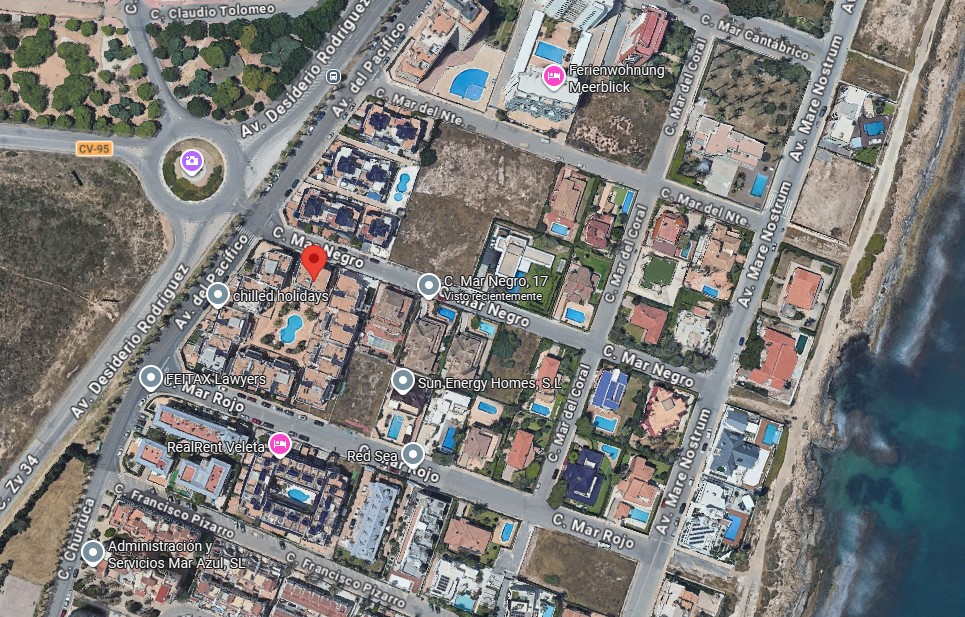 ÁTICO EXCLUSIVO CON GRAN SOLÁRIUM PRIVADO Y VISTAS AL MAR A SOLO 200 METROS DE LA PLAYA EN LA VELETA