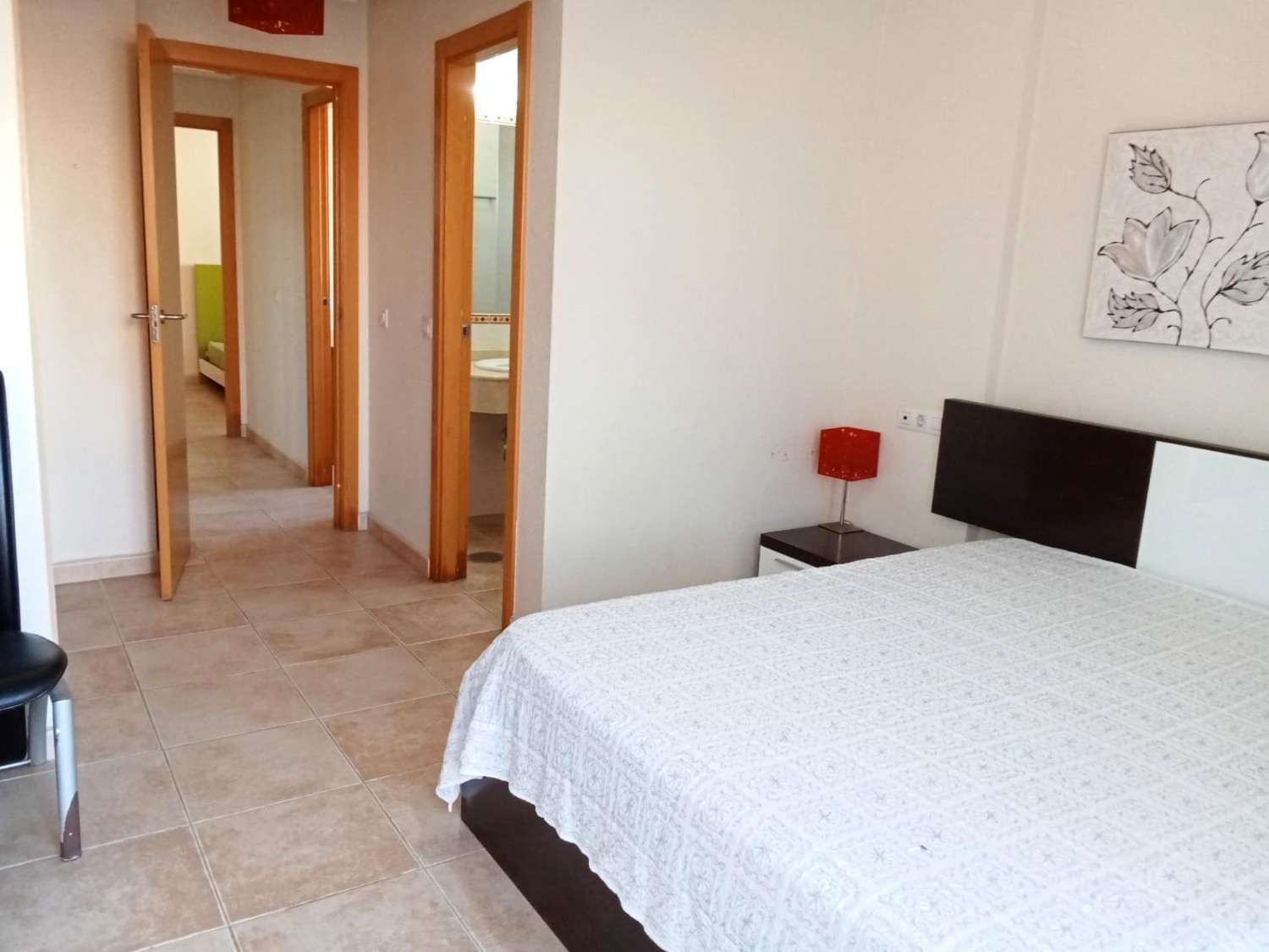 ÁTICO EXCLUSIVO CON GRAN SOLÁRIUM PRIVADO Y VISTAS AL MAR A SOLO 200 METROS DE LA PLAYA EN LA VELETA