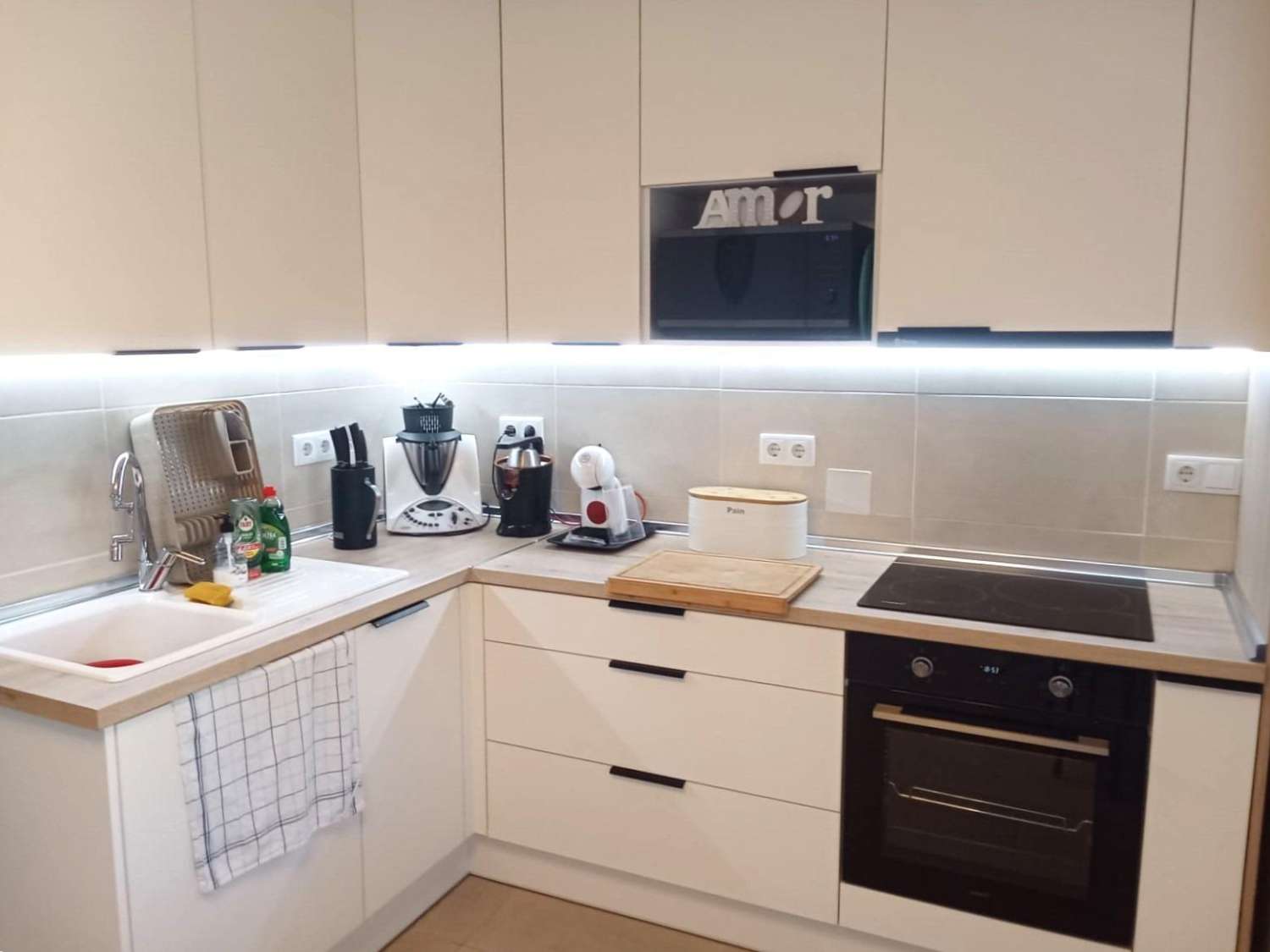 BUNGALOW PLANTA BAJA EN ESQUINA TOTALMENTE REFORMADO CON PARCELA PRIVADA Y SIN GASTOS DE COMUNIDAD