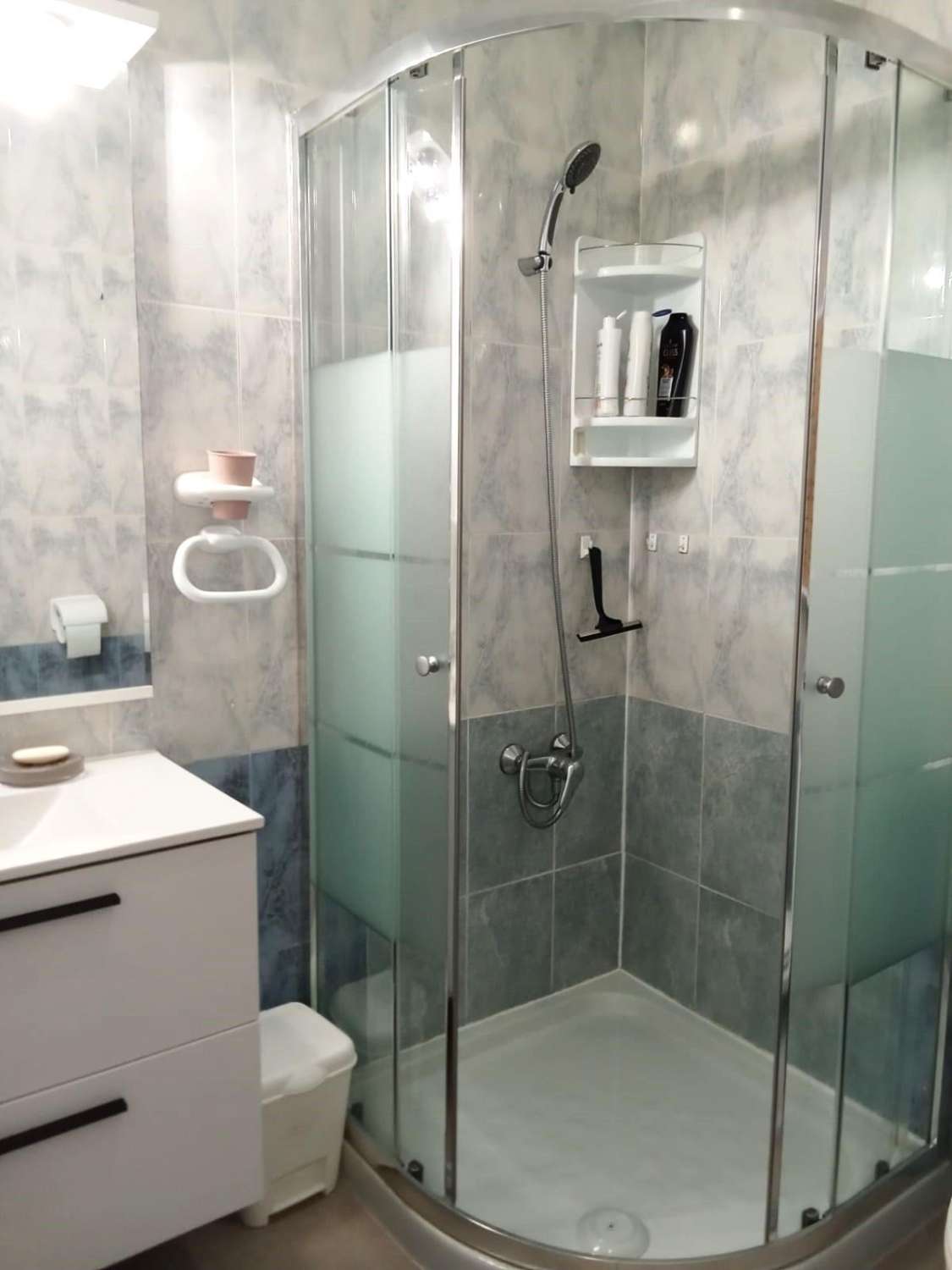 BUNGALOW PLANTA BAJA EN ESQUINA TOTALMENTE REFORMADO CON PARCELA PRIVADA Y SIN GASTOS DE COMUNIDAD