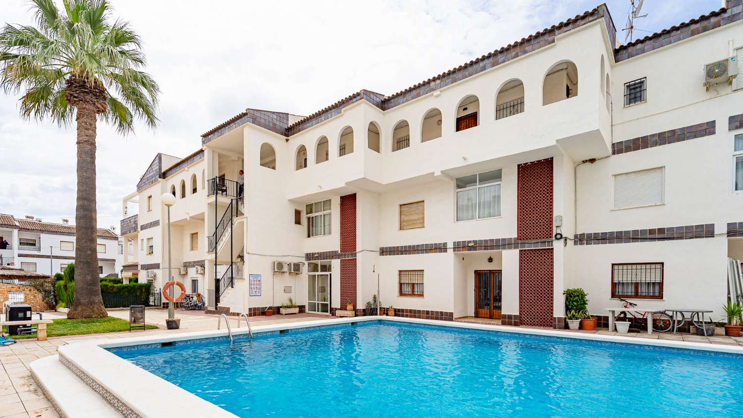 APARTAMENTO EN PUNTA PRIMA A SOLO 400 METROS DEL MAR – IDEAL INVERSIÓN EN COSTA BLANCA