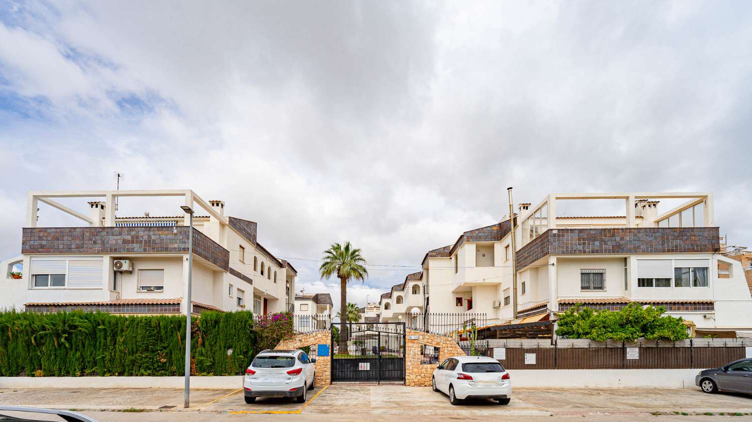 APARTAMENTO EN PUNTA PRIMA A SOLO 400 METROS DEL MAR – IDEAL INVERSIÓN EN COSTA BLANCA