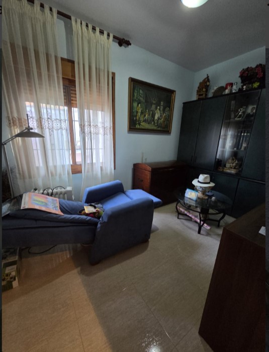 EXCLUSIVE DETACHED VILLA WITH LARGE PLOT, INDOOR POOL, SAUNA AND JACUZZI LESS THAN 1 KM FROM THE SEA