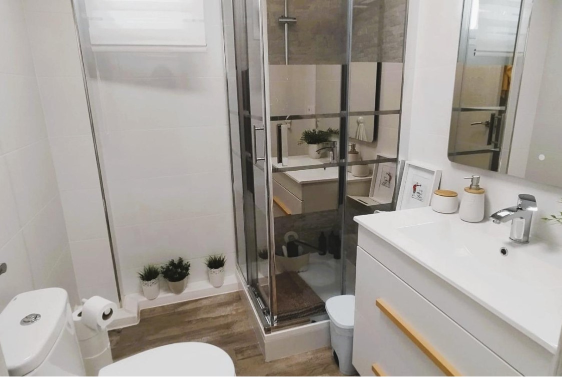 CHALET INDEPENDIENTE CON PISCINA PRIVADA, SÓTANO INDEPENDIENTE Y VISTAS DESPEJADAS AL PARQUE EN VILLAMARTÍN