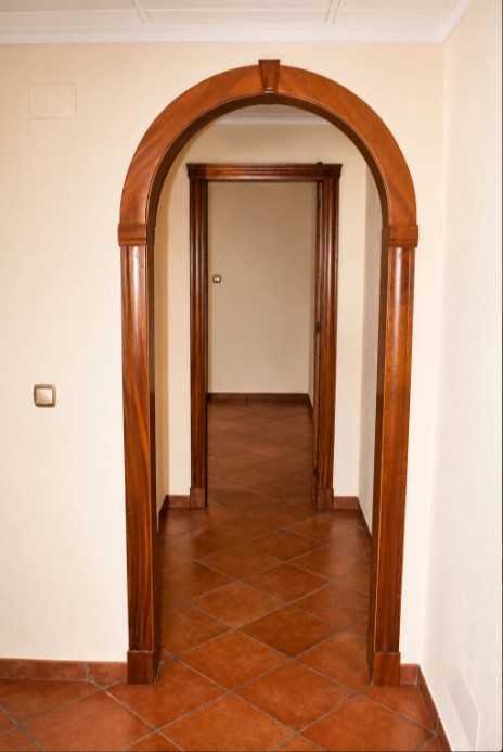 EXCLUSIVO CHALET MEDITERRÁNEO CON SEMISÓTANO, SOLÁRIUM Y GARAJE EN RESIDENCIAL VIVEROS II