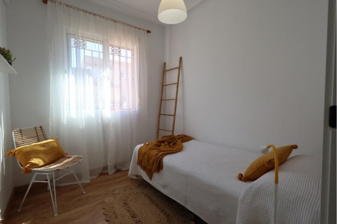EXCLUSIVO DÚPLEX EN PLAYA FLAMENCA CON 3 DORMITORIOS, GRAN SÓTANO Y JARDÍN PRIVADO EN RESIDENCIAL PUEBLO CABALLERO