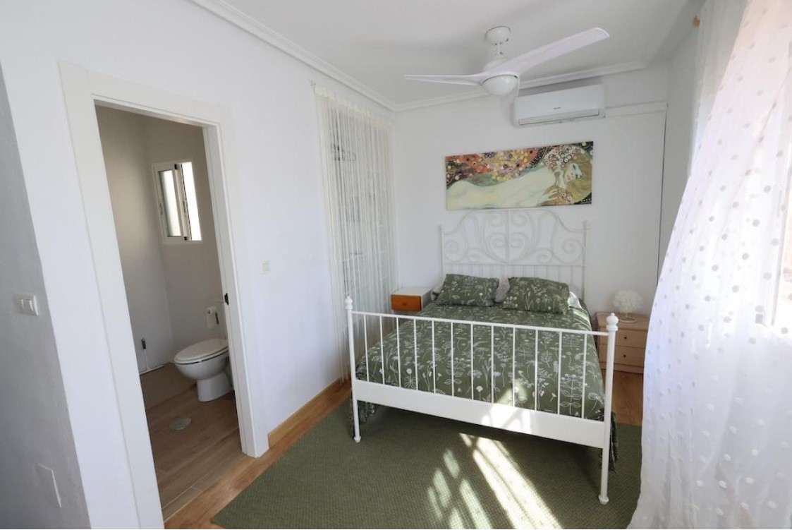 EXCLUSIVO DÚPLEX EN PLAYA FLAMENCA CON 3 DORMITORIOS, GRAN SÓTANO Y JARDÍN PRIVADO EN RESIDENCIAL PUEBLO CABALLERO