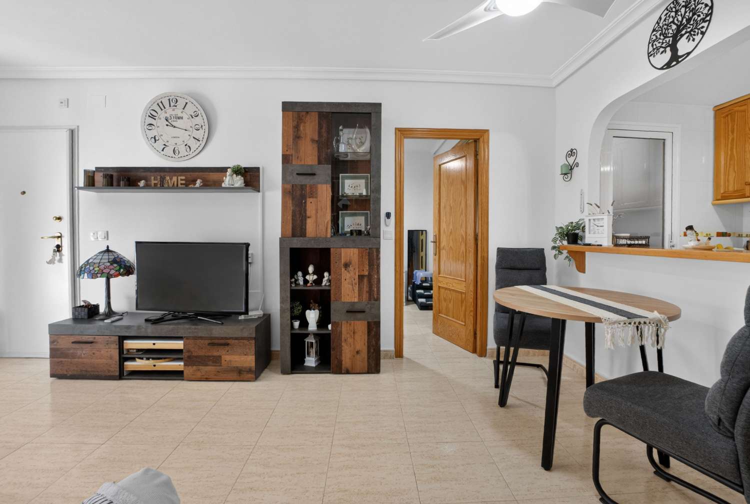 BUNGALOW EN PLANTA BAJA EN ZENIAMAR VI CON PISCINA, JACUZZI Y EXCELENTE UBICACIÓN EN ORIHUELA COSTA