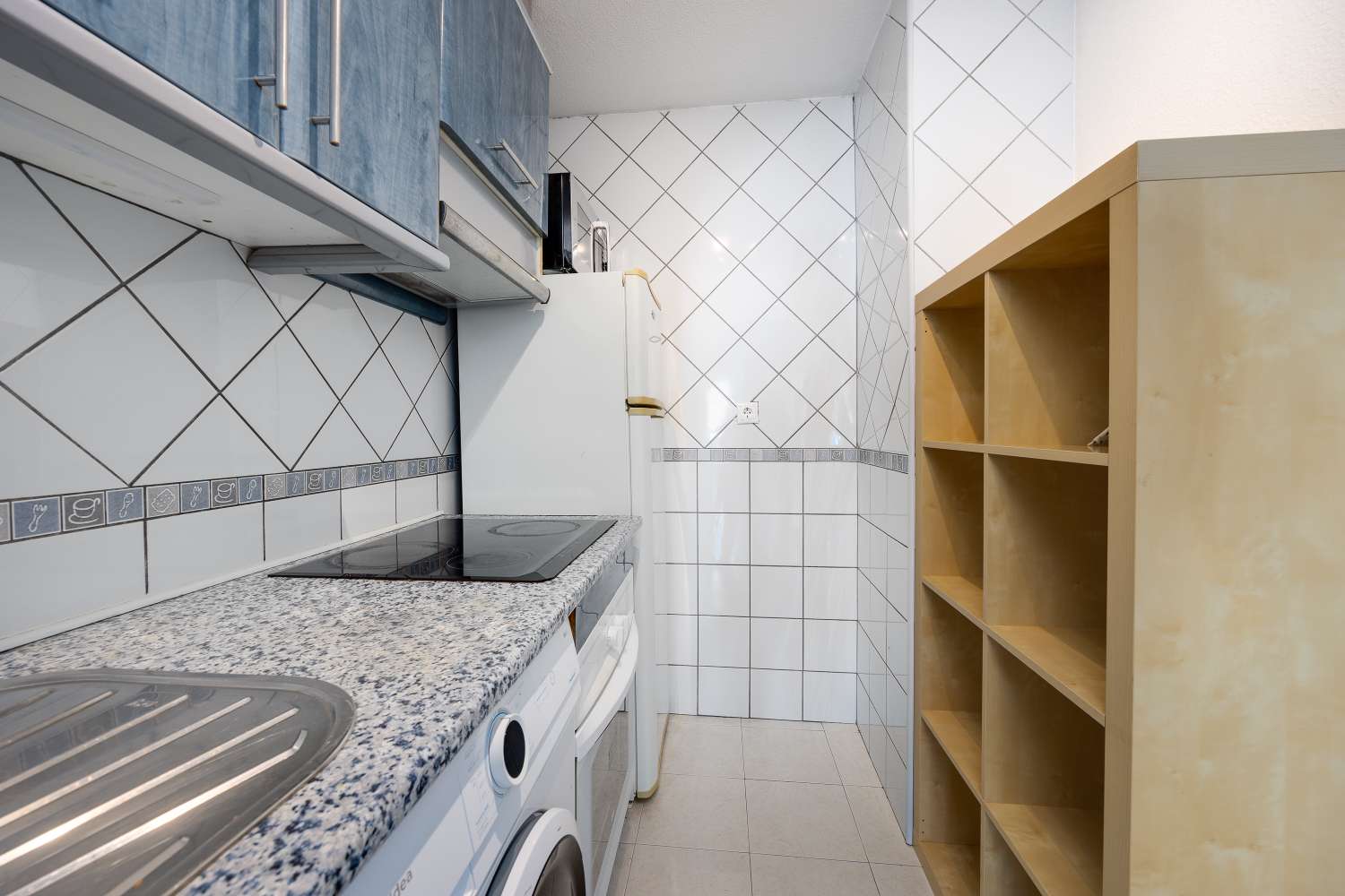 BUNGALOW CON PISCINA COMUNITARIA Y TERRAZA A SOLO 350 METROS DE LA PLAYA DE LOS NÁUFRAGOS