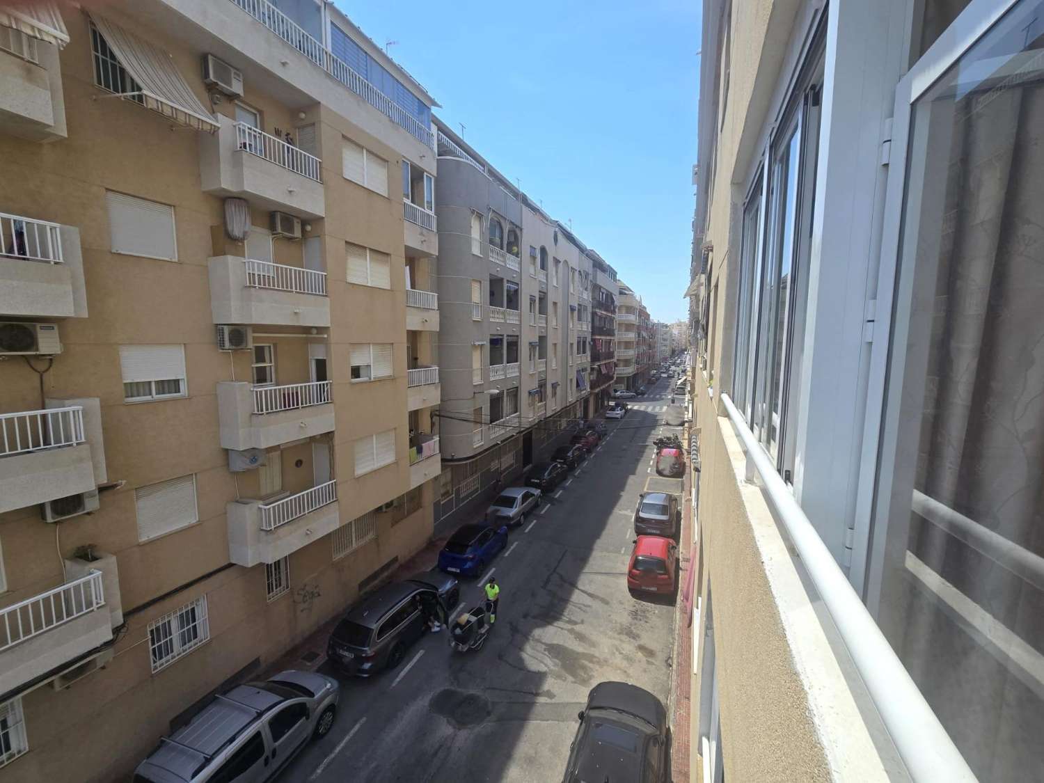 ESPECTACULAR APARTAMENTO EN ESQUINA TOTALMENTE REFORMADO A 10 MINUTOS DE LAS PLAYAS DEL CURA Y LOS LOCOS