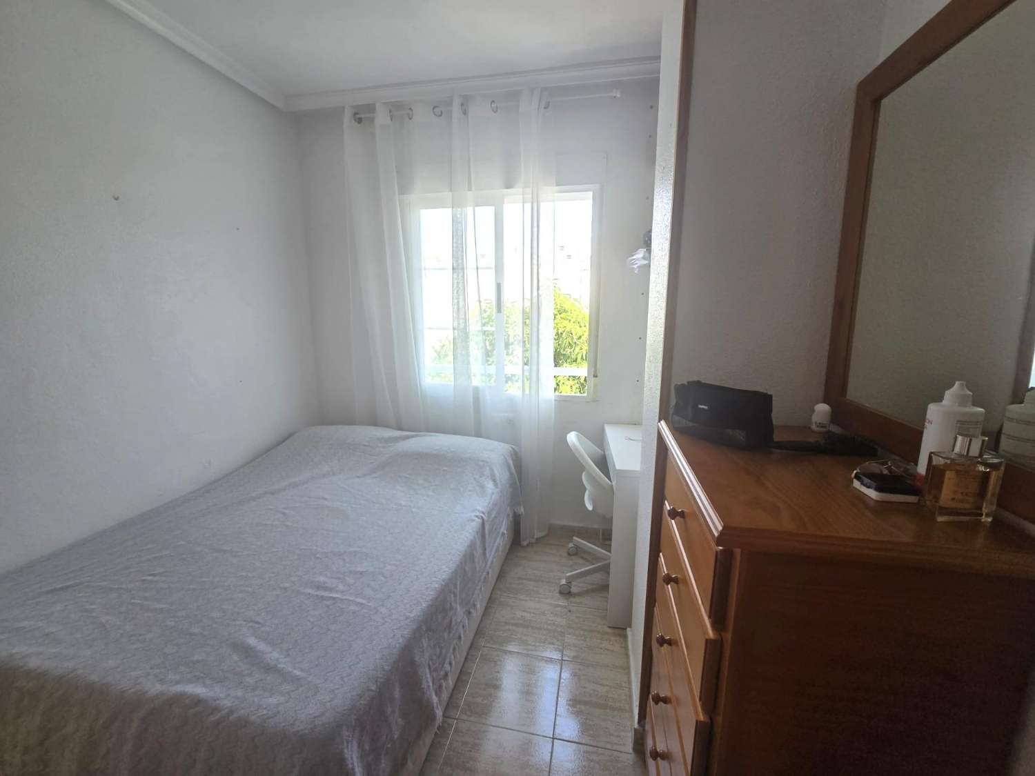 ESPECTACULAR APARTAMENTO EN ESQUINA TOTALMENTE REFORMADO A 10 MINUTOS DE LAS PLAYAS DEL CURA Y LOS LOCOS