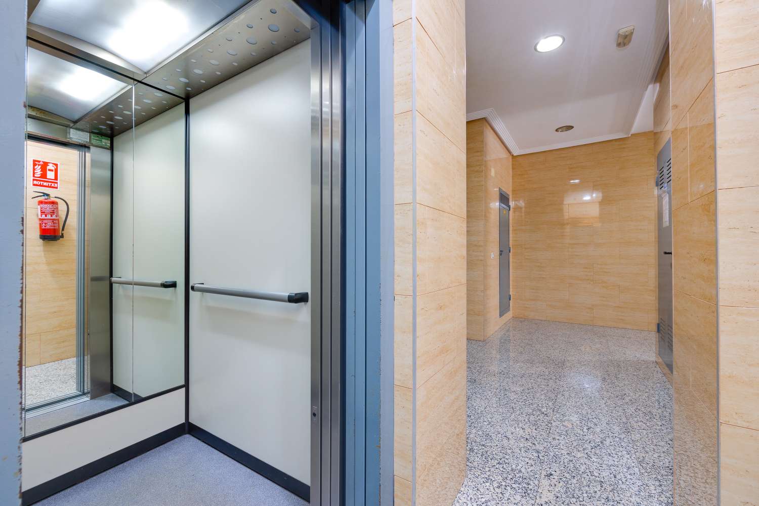 APARTAMENTO AMUEBLADO DE 2 DORMITORIOS A 500 METROS DEL MAR EN TORREVIEJA