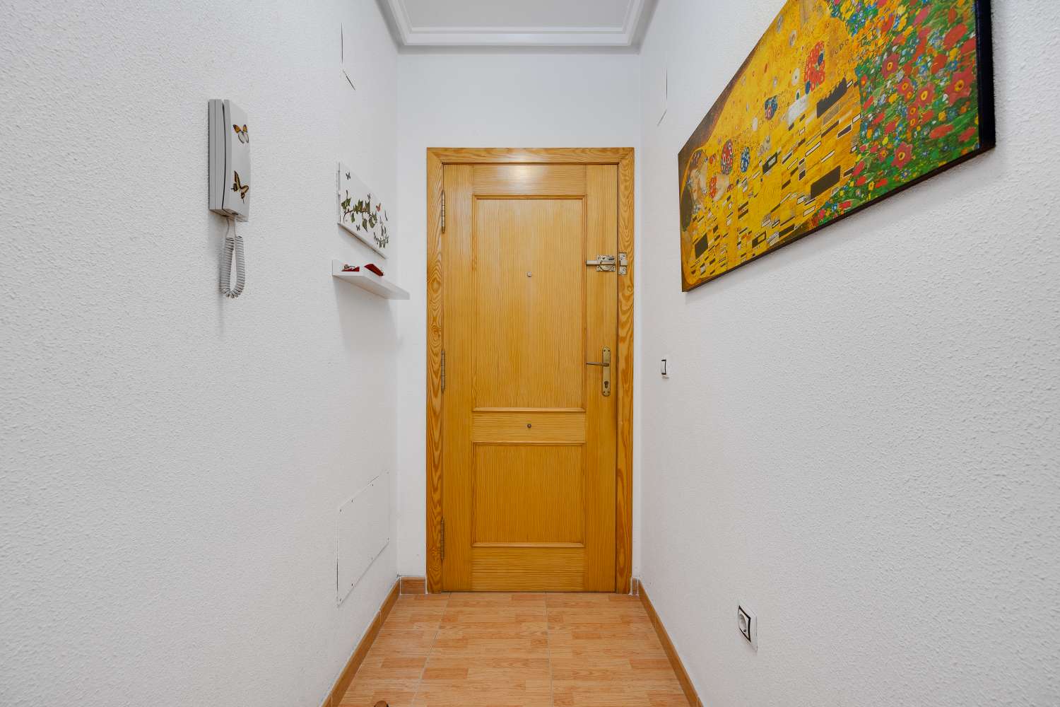 APARTAMENTO AMUEBLADO DE 2 DORMITORIOS A 500 METROS DEL MAR EN TORREVIEJA