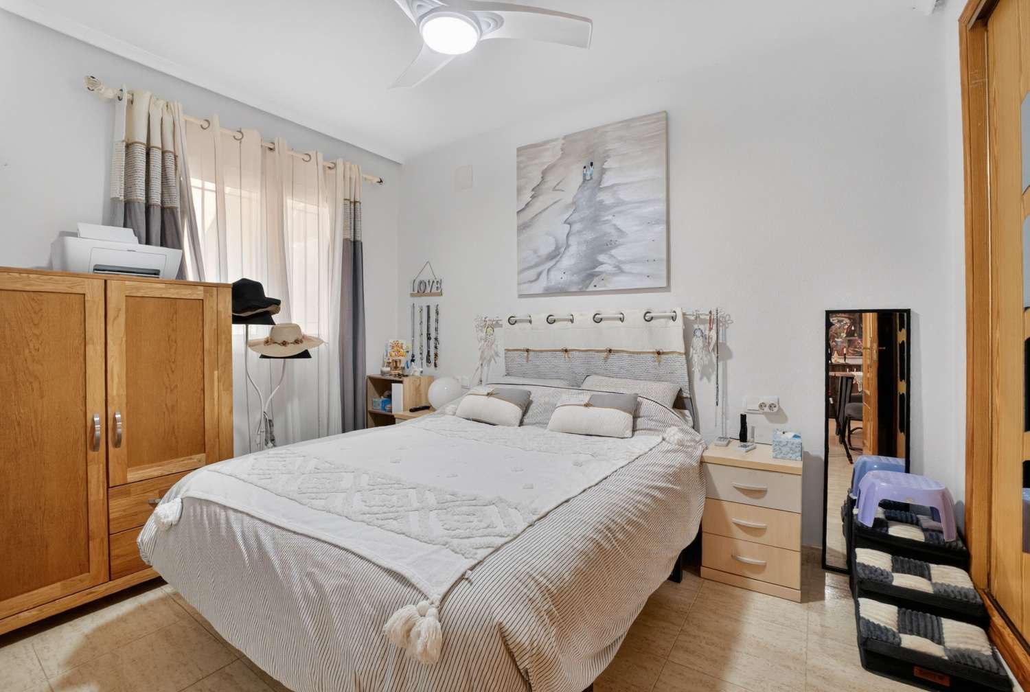 SPEKTAKULÄR VILLA MED HAVSUTSIKT, PRIVAT POOL OCH FRISTÅENDE LÄGENHET