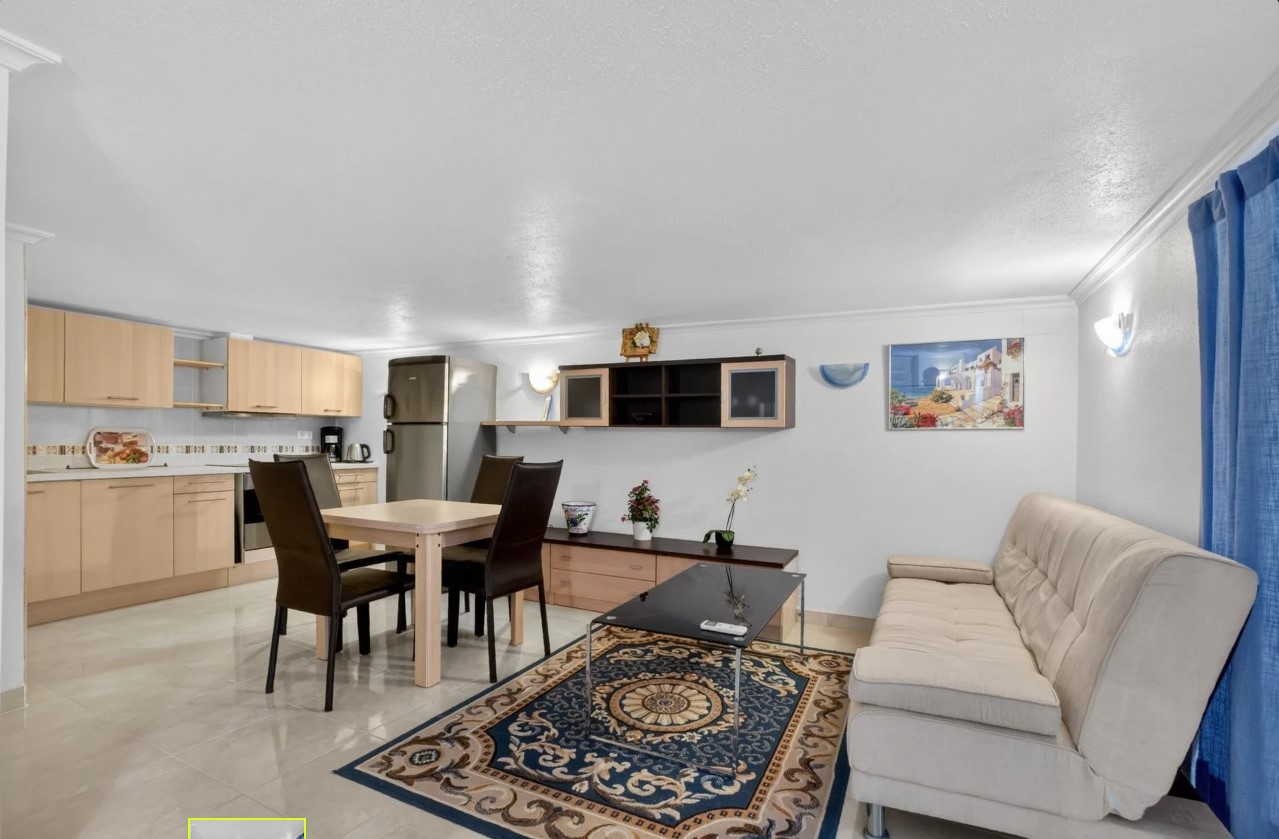 SPEKTAKULÄR VILLA MED HAVSUTSIKT, PRIVAT POOL OCH FRISTÅENDE LÄGENHET