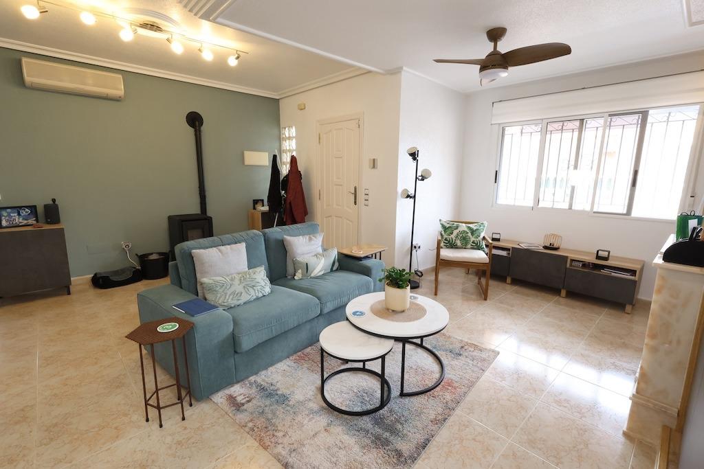 ESPECTACULAR CHALET INDEPENDIENTE CON PISCINA PRIVADA, APARTAMENTO INDEPENDIENTE Y SOLÁRIUM EN VILLAMARTÍN
