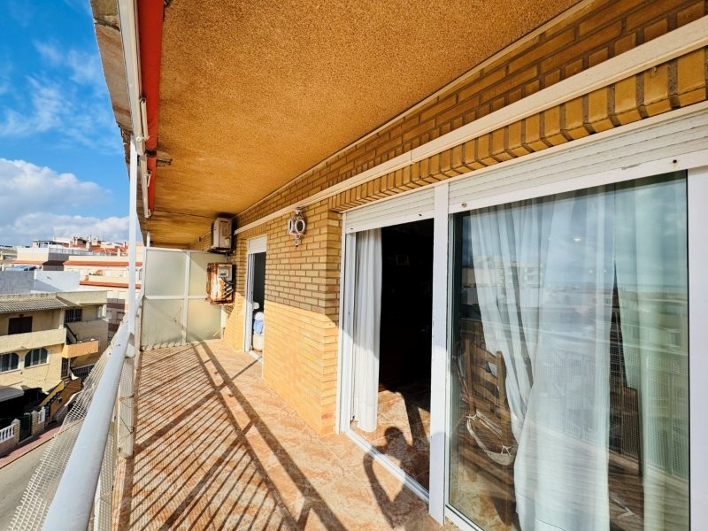 APARTAMENTO CON AMPLIA TERRAZA Y VISTAS AL MAR A SOLO 100 METROS DE LA PLAYA DE LA MATA